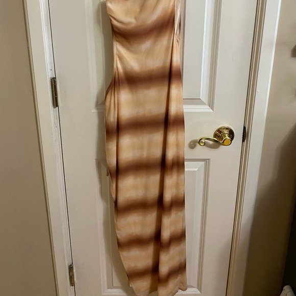 Hansen & Gretel Madre Dress in Tan - Picture 7 of 9